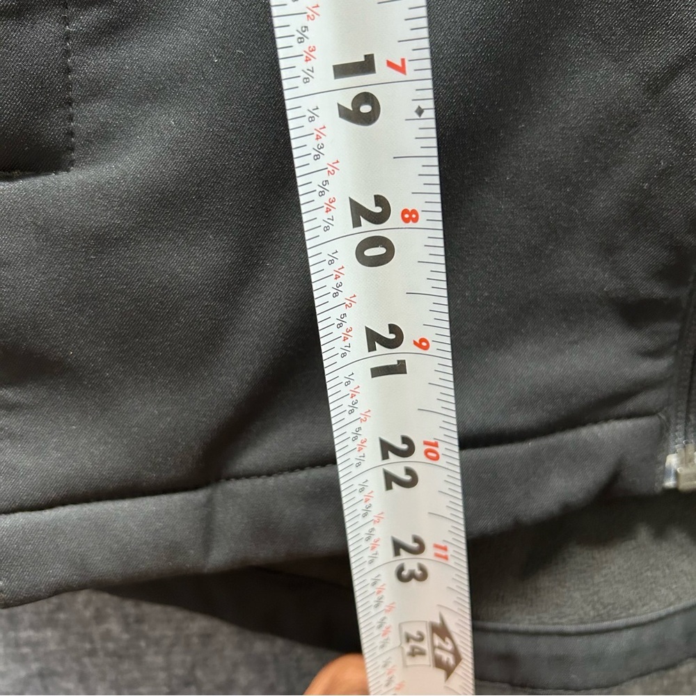 Helly Hansen Performance Black Jacket
Size S/P - Picture 13 of 14